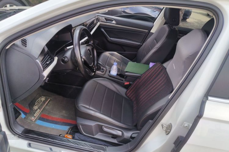 Volkswagen Lavida 2021 car image #17