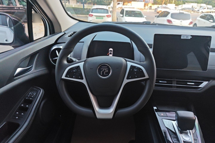 BYD Yuan New Energy 2019 imagen de coche #11