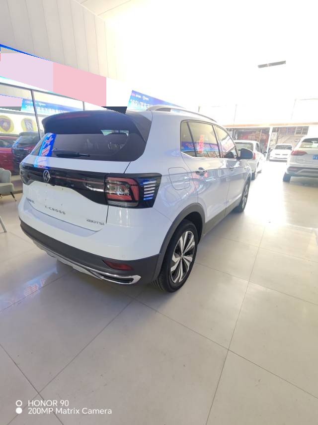 Volkswagen T-Cross 2021 #8 Volkswagen T-Cross 2021 صورة سيارة #8