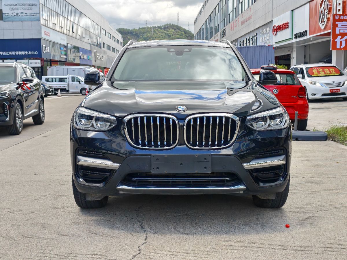 BMW X3 2021 #2 BMW X3 2021 car image #2