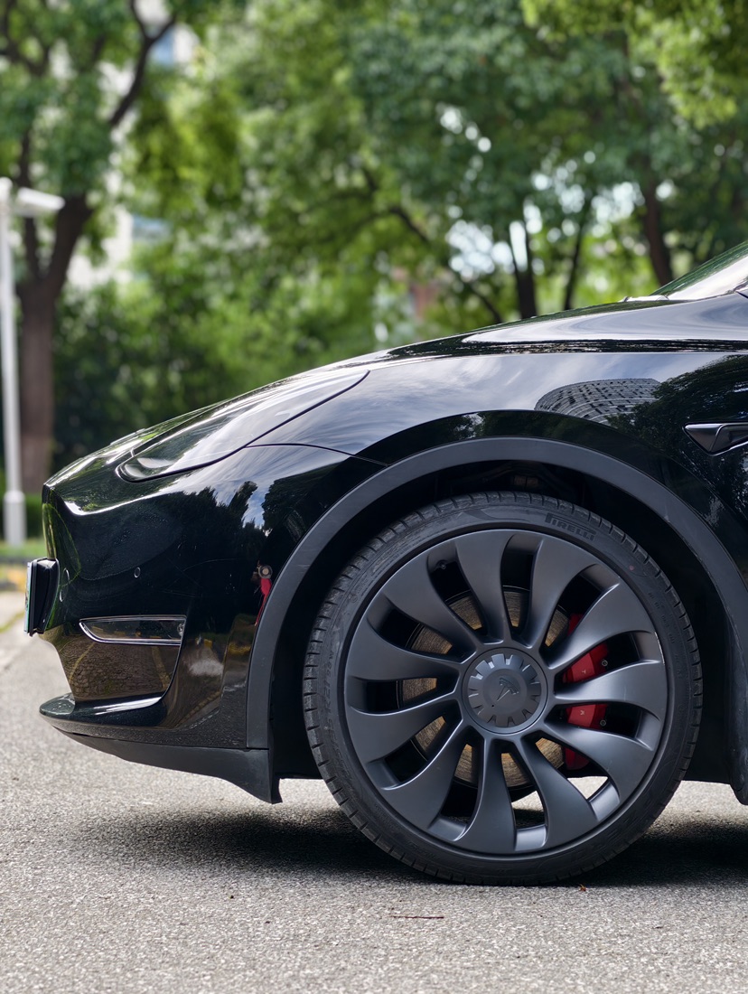 Tesla Model Y 2023 #5 Tesla Model Y 2023 car image #5