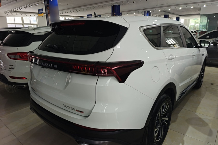 Jetour X70 PLUS 2022 car image #7