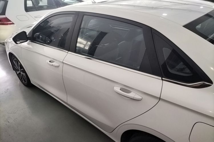 GEELY Emgrand 2021 #5 GEELY Emgrand 2021 car image #5