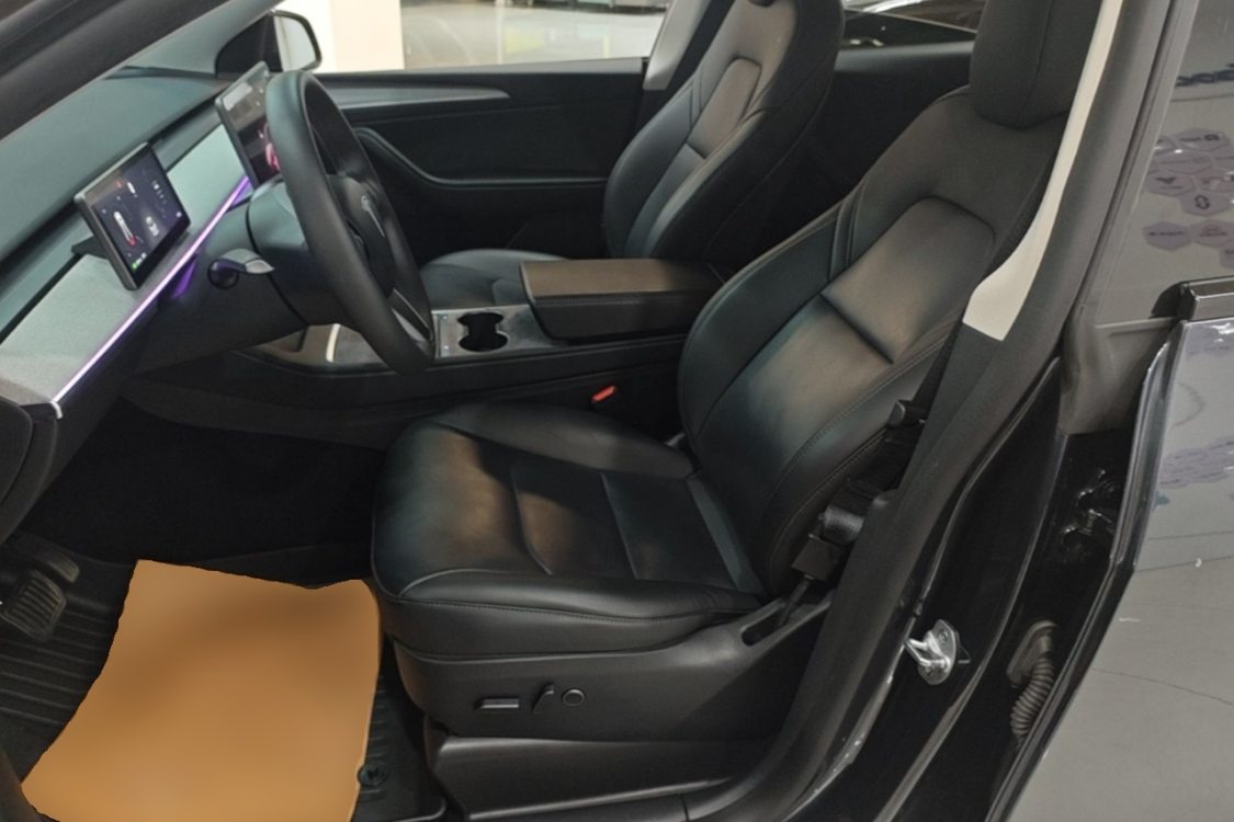 Tesla Model Y 2024 #12 Tesla Model Y 2024 car image #12
