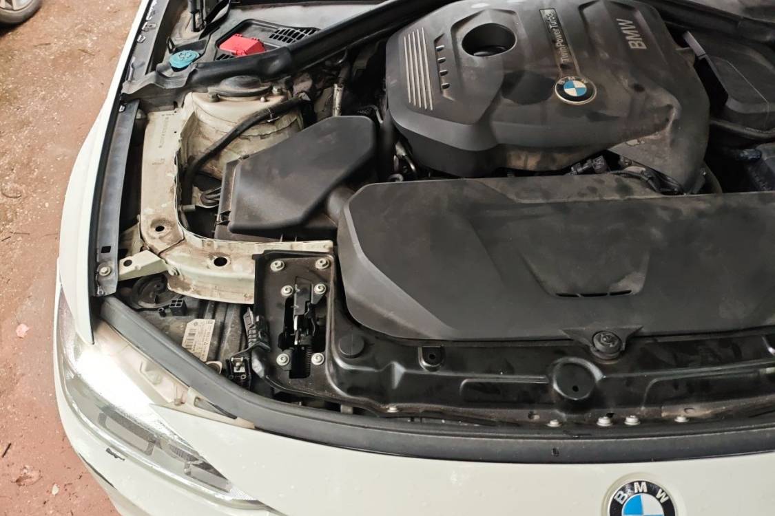 BMW 3 Series 2017 imagen de coche #11