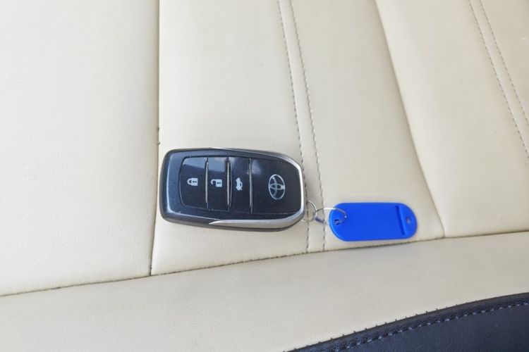 Toyota Corolla 2019 #14 Toyota Corolla 2019 car image #14