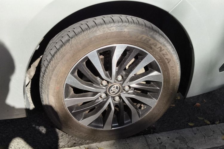 Toyota Corolla 2017 car image #6