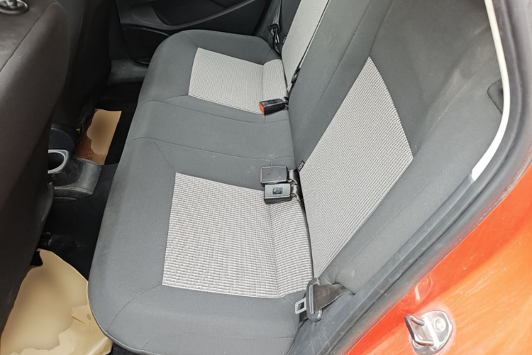 Volkswagen Polo 2015 #17 Volkswagen Polo 2015 car image #17