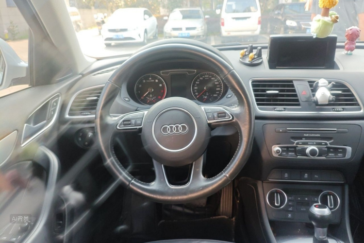 Audi Q3 2018 #12 Audi Q3 2018 car image #12