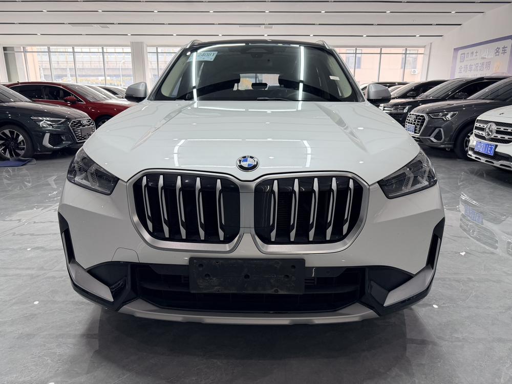 BMW X1 2023 #2 BMW X1 2023 car image #2