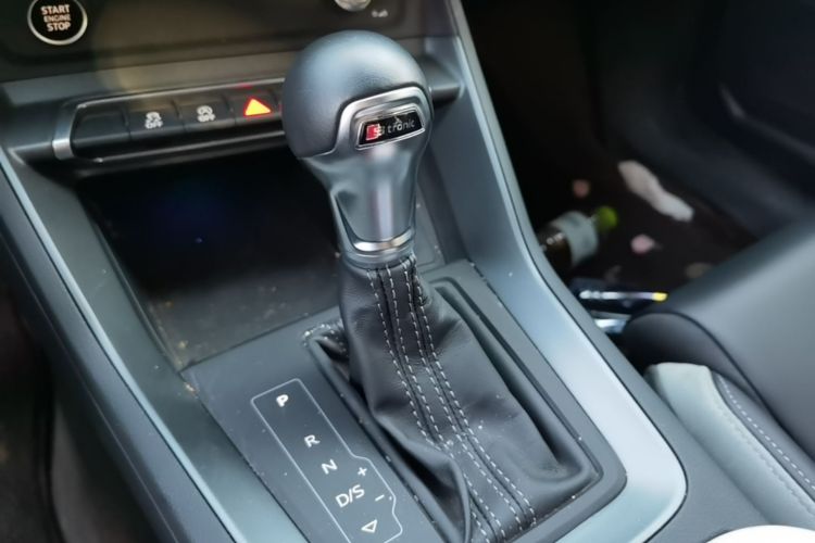 Audi Q3 2025 car image #14