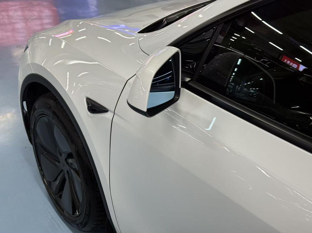 Tesla Model Y 2025 #4 Tesla Model Y 2025 immagine di auto #4