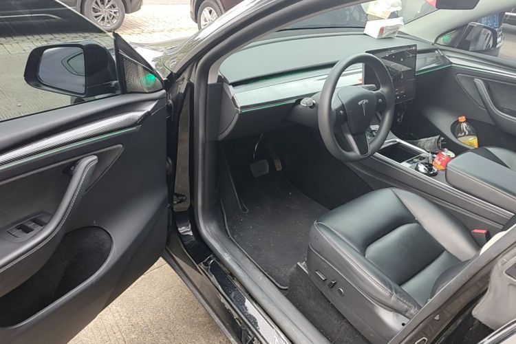 Tesla Model Y 2022 #16 Tesla Model Y 2022 car image #16