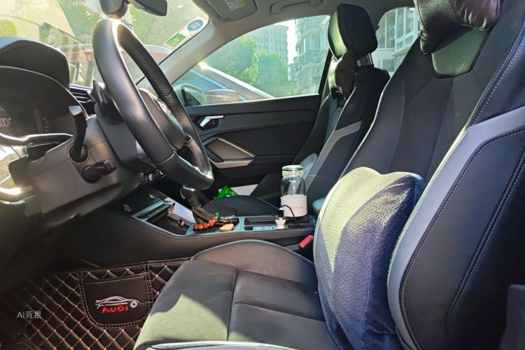Audi Q3 2019 #17 Audi Q3 2019 car image #17
