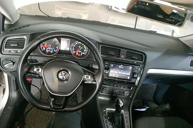 Volkswagen Golf 2018 #10 Volkswagen Golf 2018 car image #10