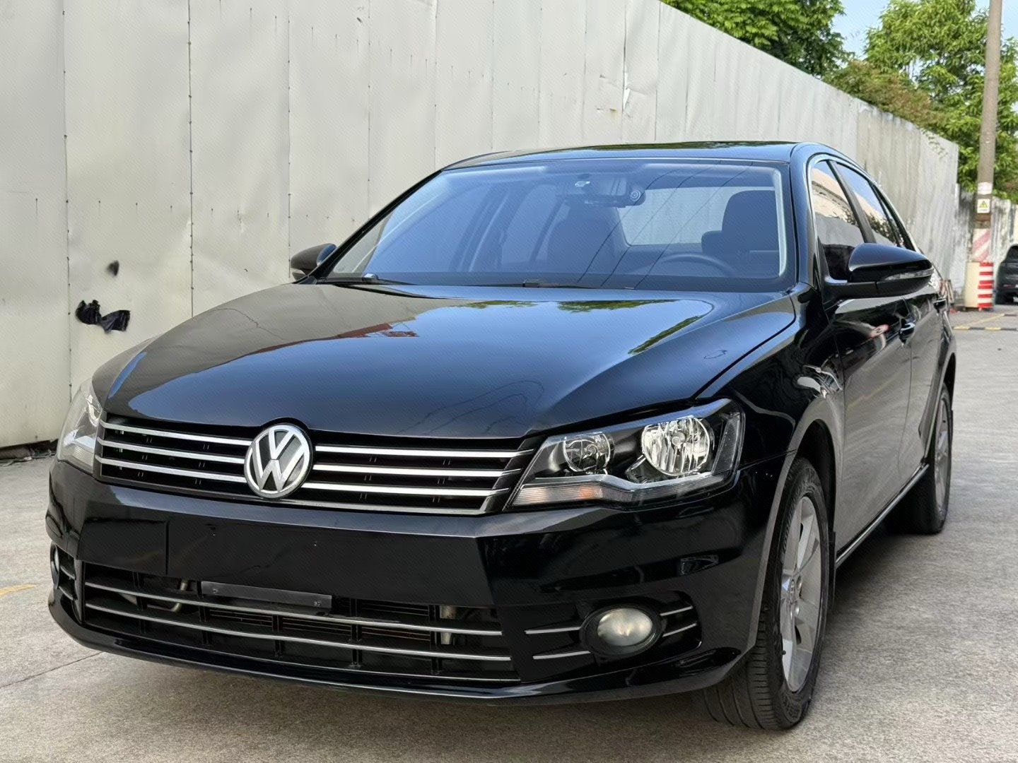 Volkswagen Bora 2014 car image 
