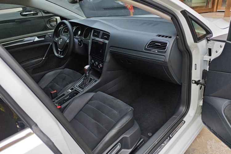 Volkswagen Golf 2018 #11 Volkswagen Golf 2018 car image #11