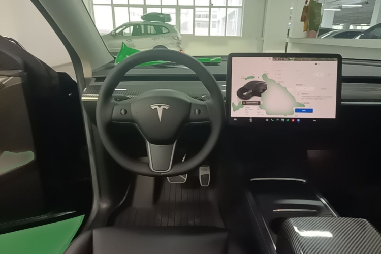 Tesla Model Y 2022 immagine di auto #11