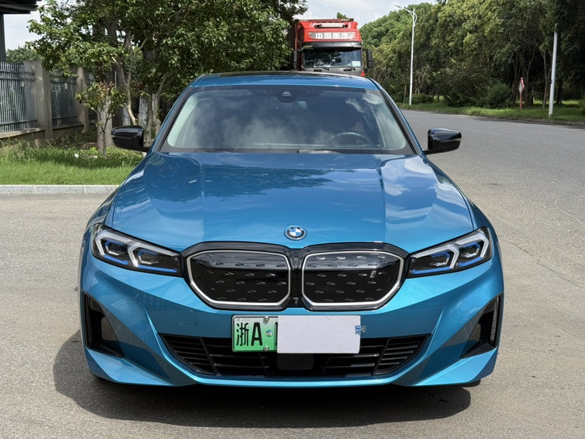 BMW i3 2023 car image #2