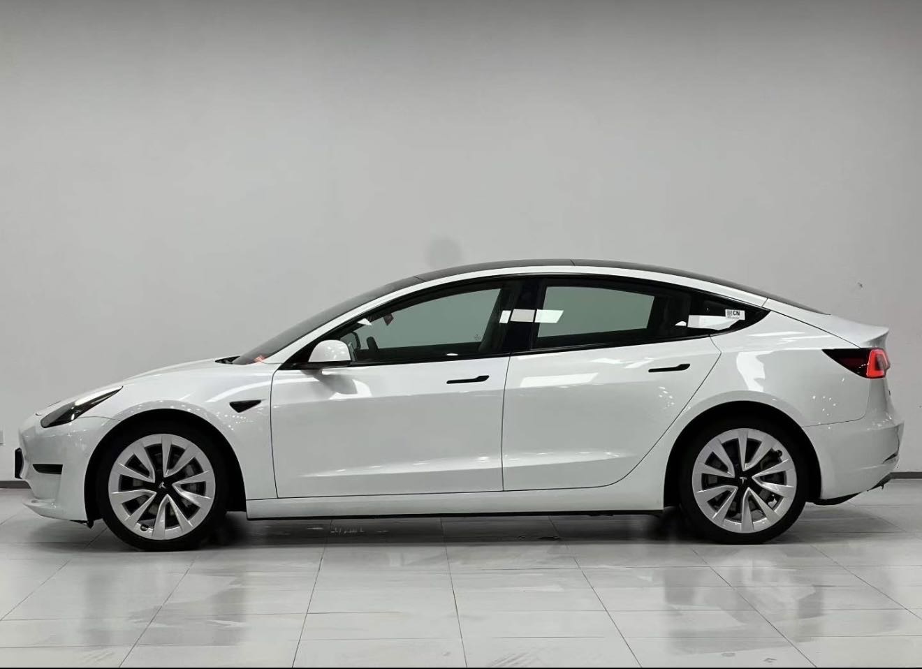 Tesla Model 3 2022 #7 Tesla Model 3 2022 صورة سيارة #7