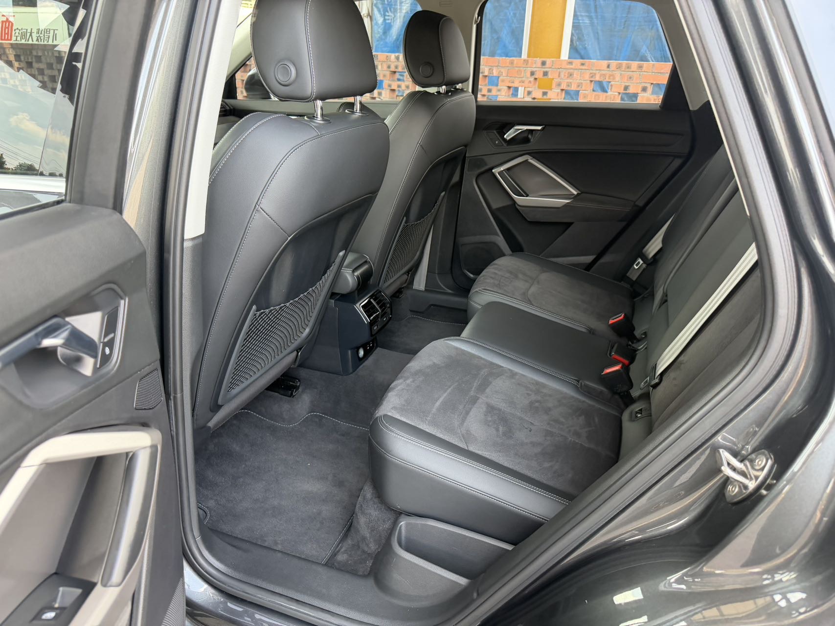Audi Q3 2023 car image #6