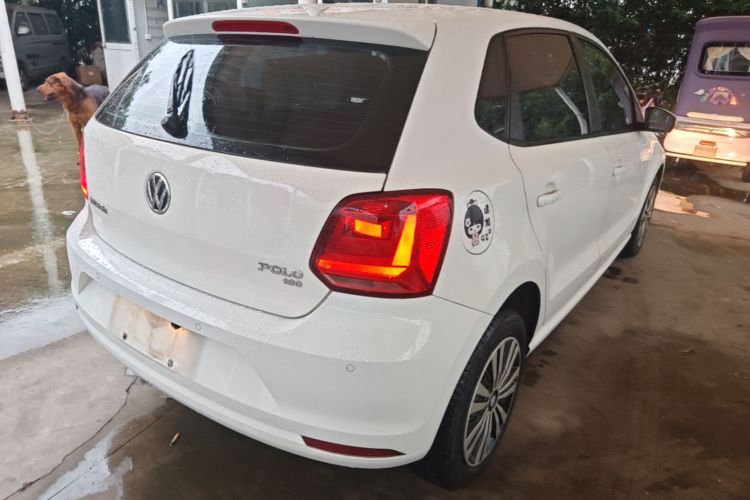 Volkswagen Polo 2016 car image #7