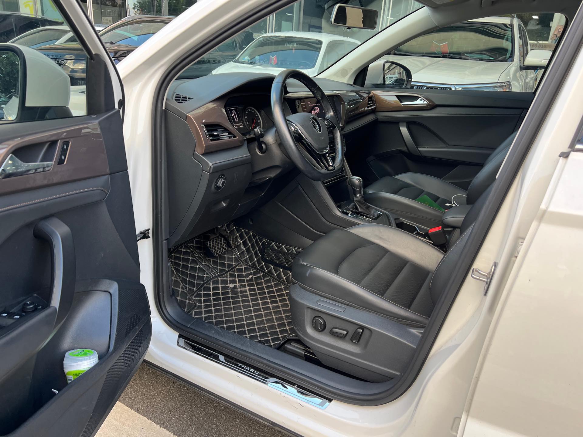 Volkswagen Tharu 2021 car image #5