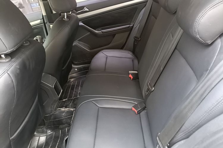 Volkswagen Lavida 2016 car image #17