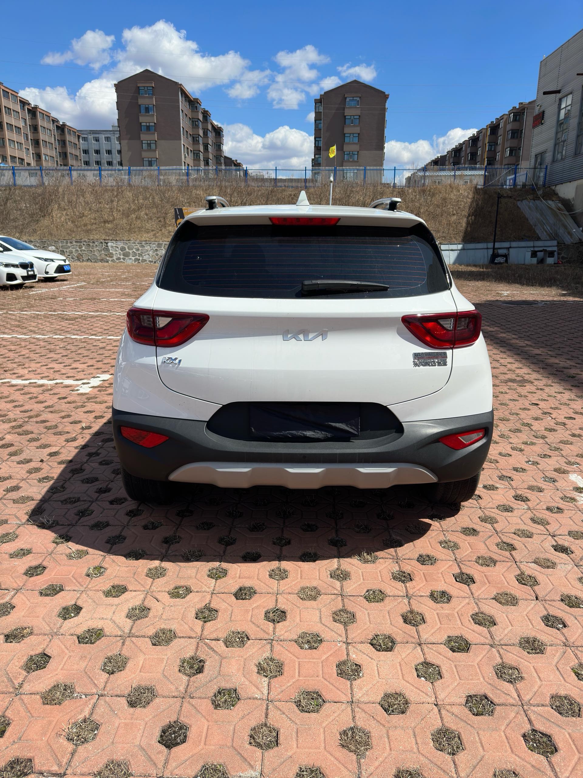 Kia KX1 2022 car image #6