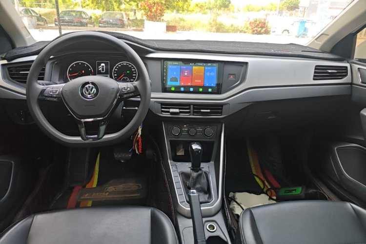 Volkswagen Polo 2020 car image #11