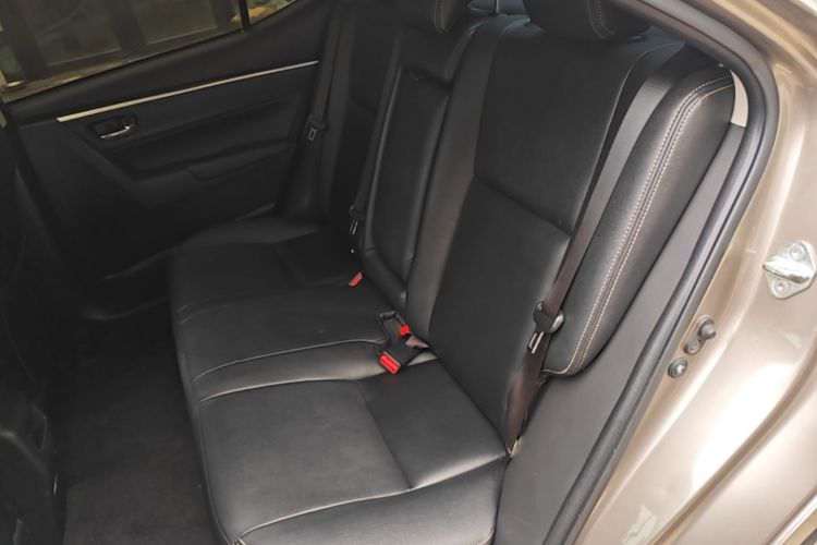 Toyota Corolla 2018 car image #17