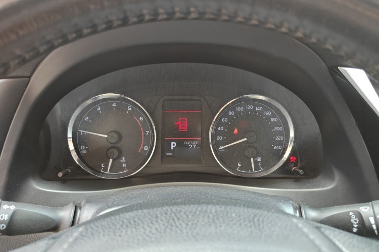 Toyota Corolla 2018 car image #13
