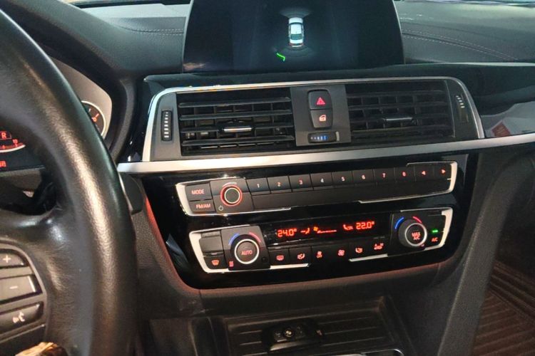 BMW 3 Series 2017 #13 BMW 3 Series 2017 car image #13