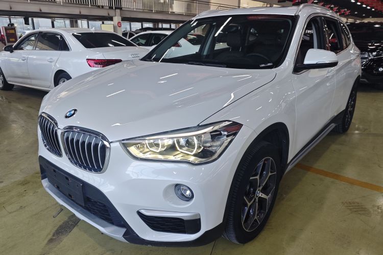 BMW X1 2019 #2 BMW X1 2019 car image #2