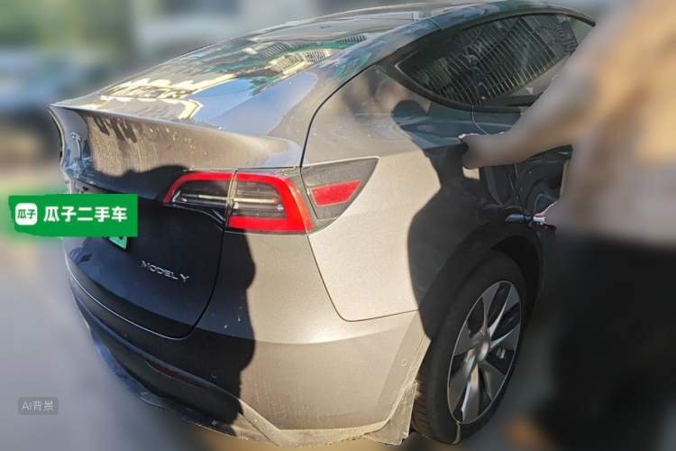 Tesla Model Y 2021 car image #7