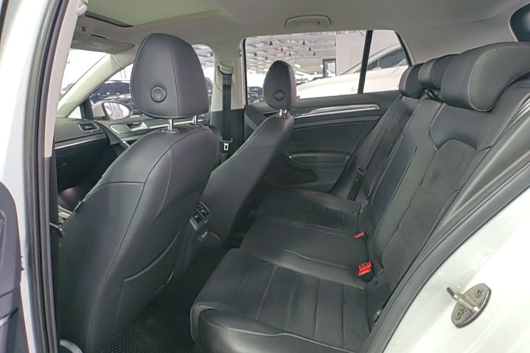 Volkswagen Golf 2019 #17 Volkswagen Golf 2019 car image #17