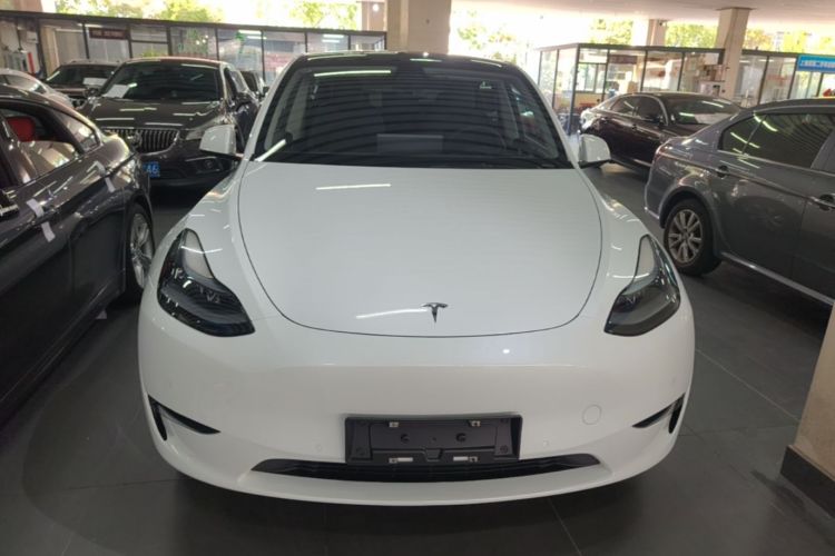 Tesla Model Y 2022 #3 Tesla Model Y 2022 car image #3