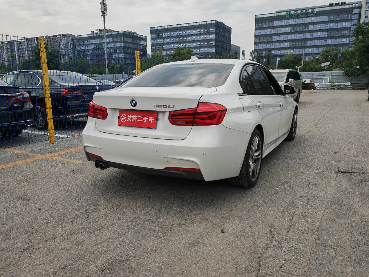BMW 3 Series 2017 car image #11