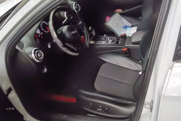 Audi A3 2018 car image #17