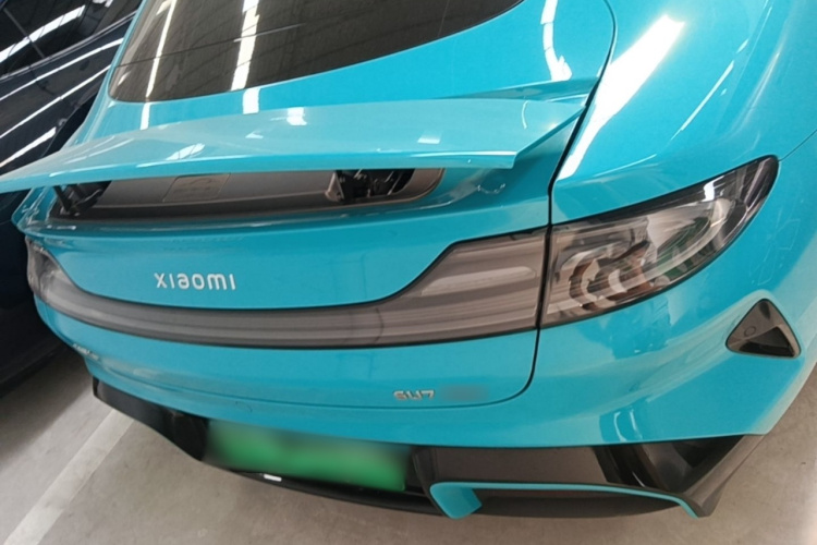 MI SU7 2024 immagine di auto #6