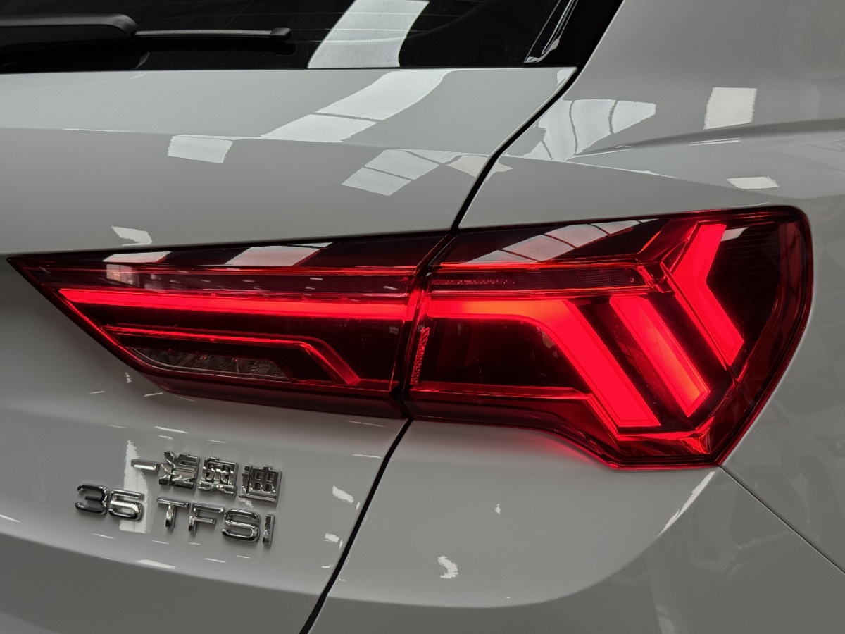 Audi Q3 2022 #21 Audi Q3 2022 car image #21