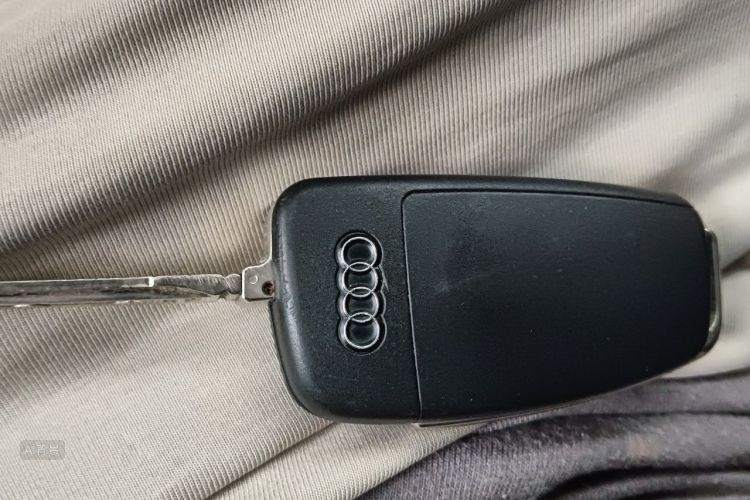 Audi A3 2018 car image #10