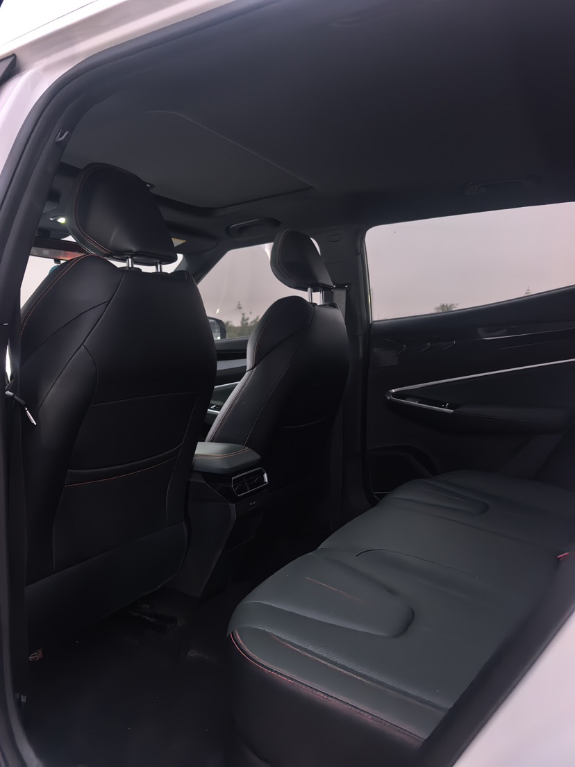 GEELY Boyue 2025 #5 GEELY Boyue 2025 car image #5