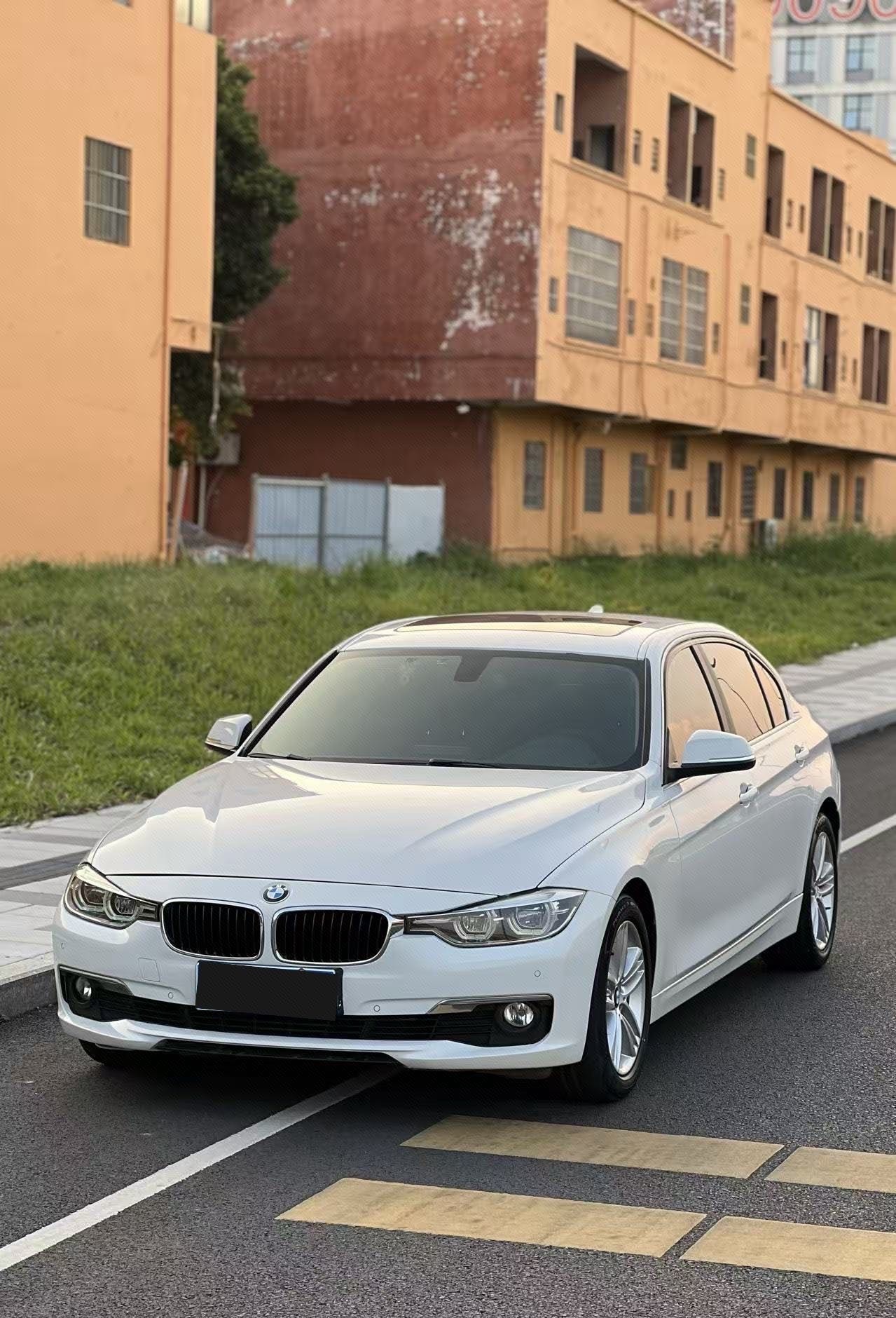 BMW 3 Series 2016 car image 