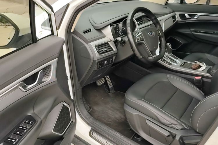 GEELY Emgrand GS 2019 immagine di auto #16