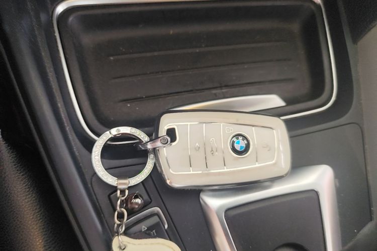 BMW 3 Series 2015 car image #14
