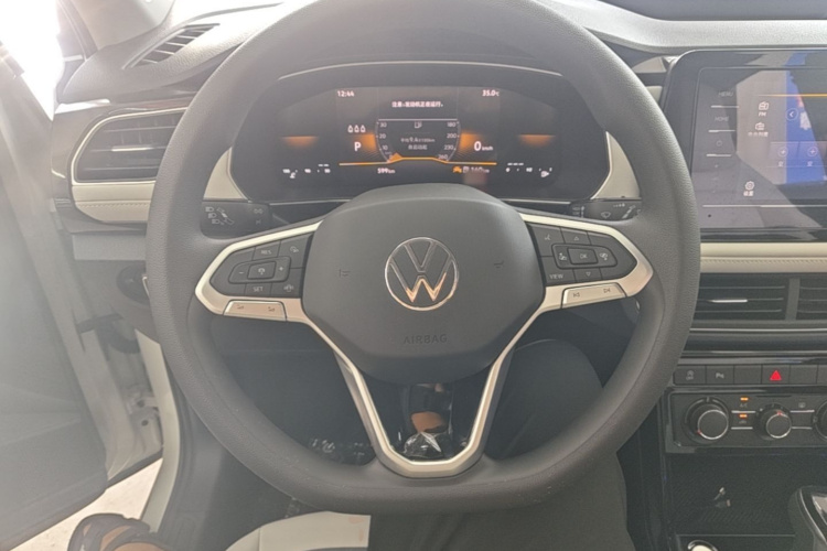 Volkswagen Tharu 2025 #11 Volkswagen Tharu 2025 car image #11