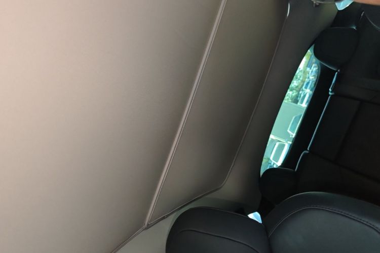 Tesla Model Y 2021 #18 Tesla Model Y 2021 car image #18