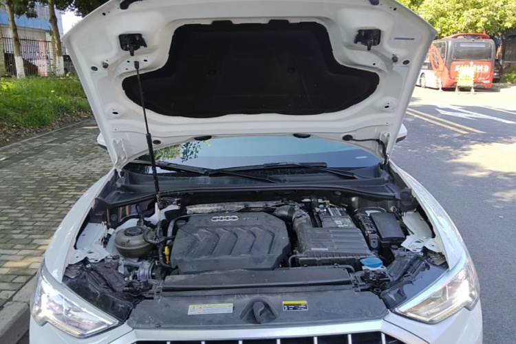 Audi Q3 2020 immagine di auto #22