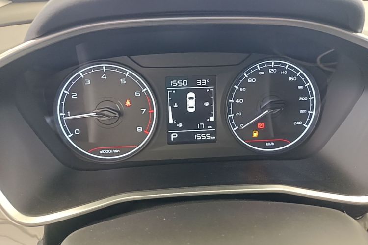 GEELY Coolray 2025 car image #12